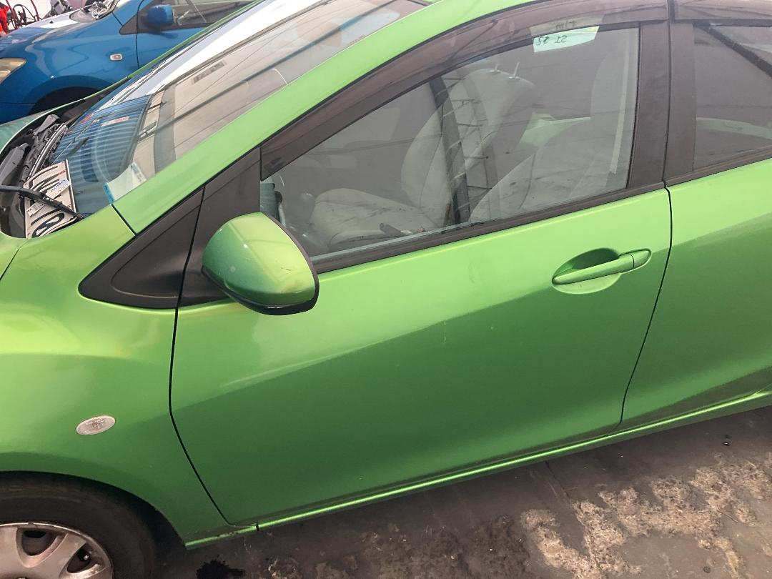 Photo '8' of Mazda Demio