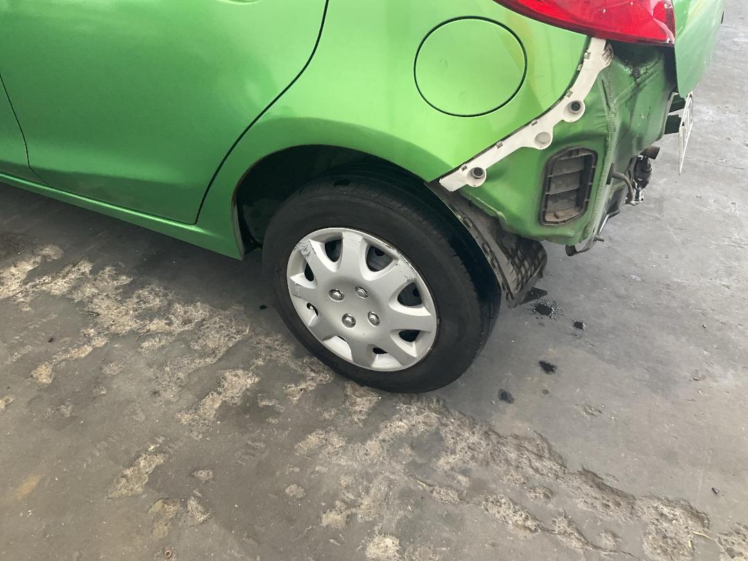 Photo '11' of Mazda Demio