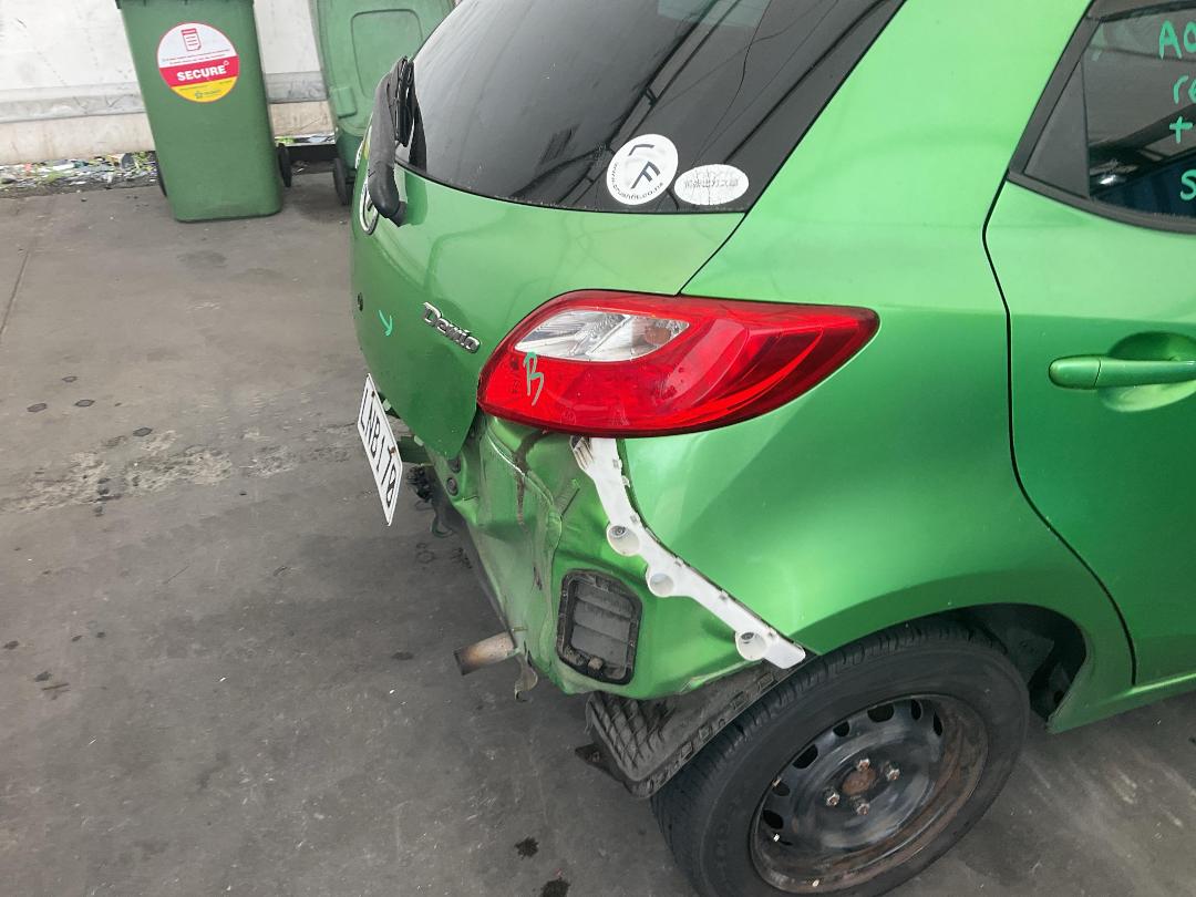 Photo '16' of Mazda Demio