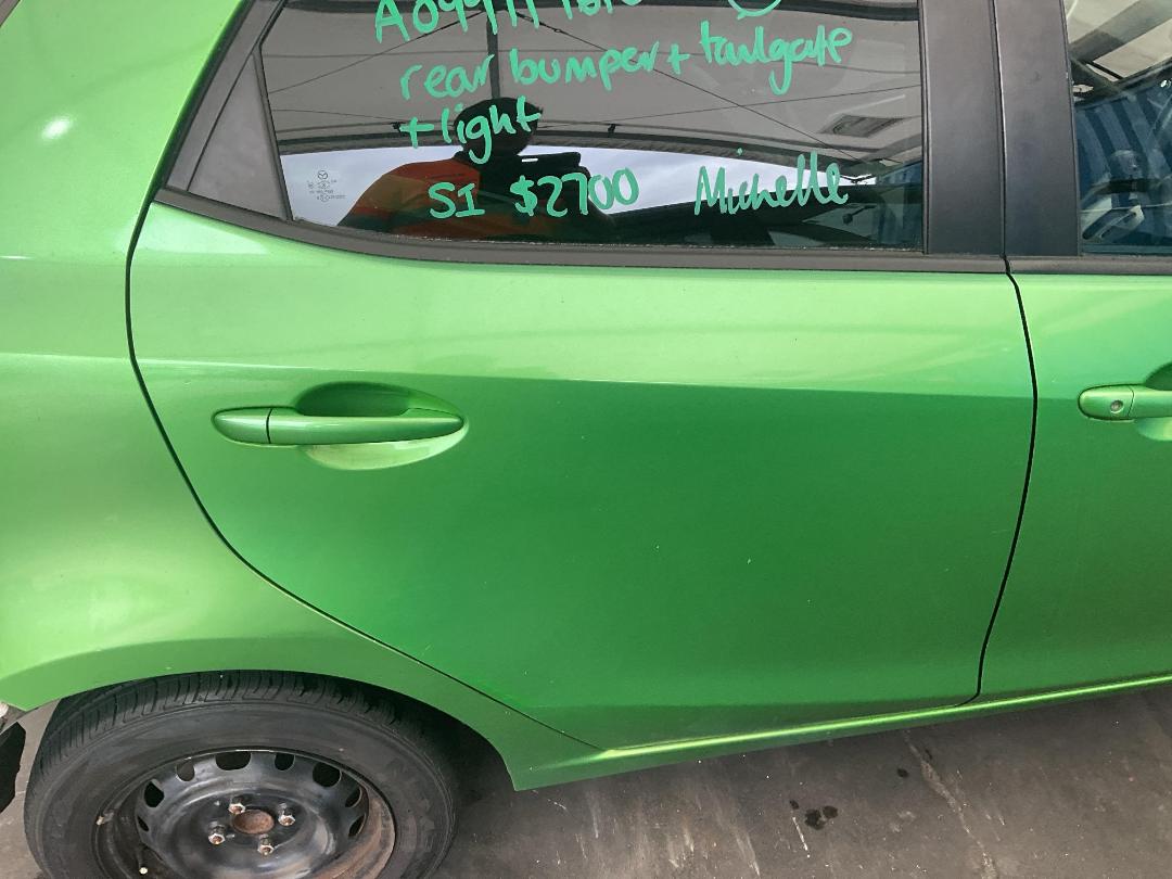 Photo '17' of Mazda Demio