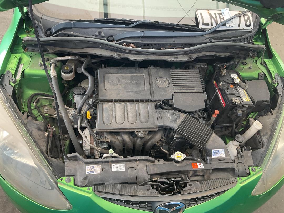 Photo '18' of Mazda Demio