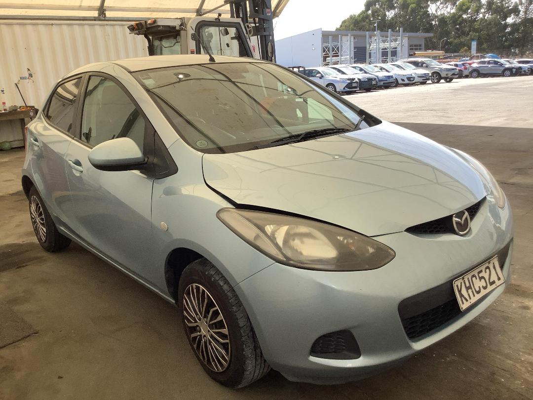 Photo '2' of Mazda Demio Photo '2' of Mazda Demio