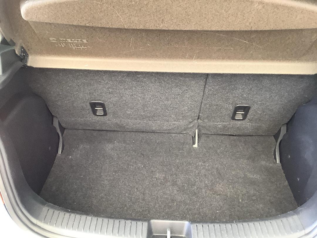 Photo '6' of Mazda Demio Photo '6' of Mazda Demio