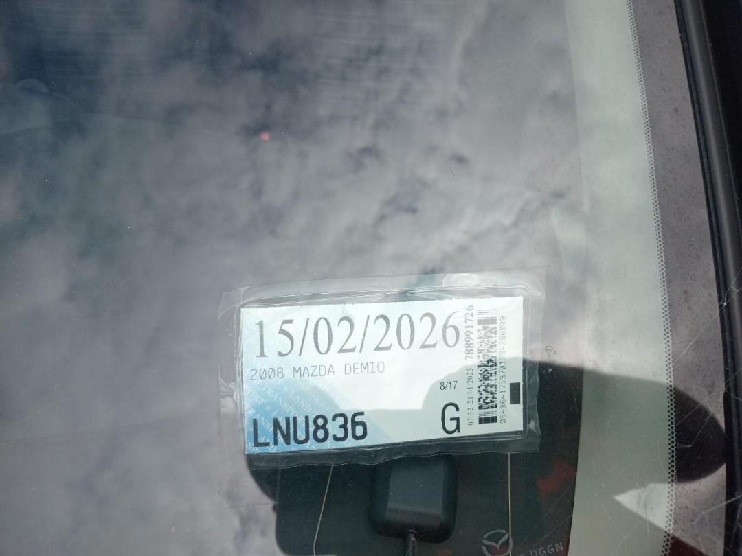 Photo '2' of Mazda Demio