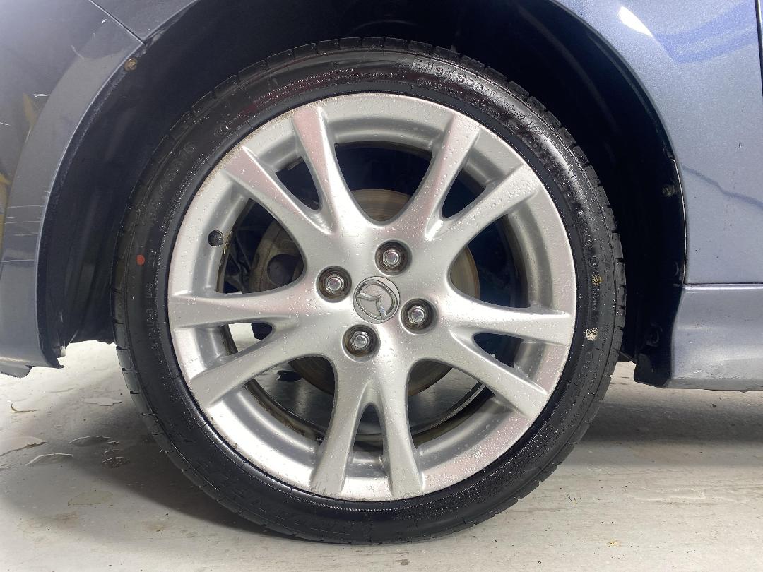 Photo '10' of Mazda Demio