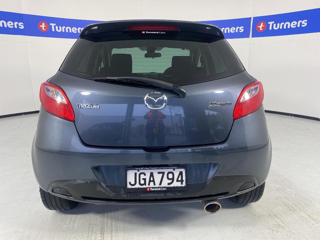 Photo '6' of Mazda Demio