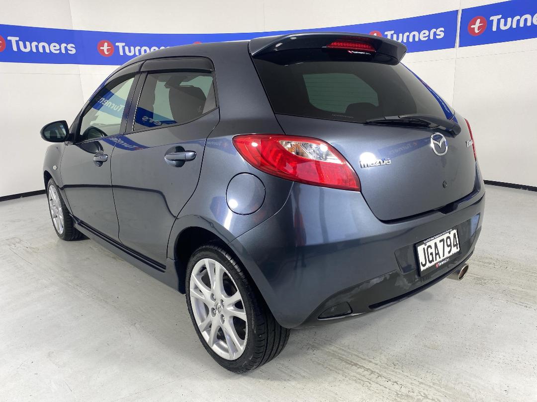 Photo '5' of Mazda Demio