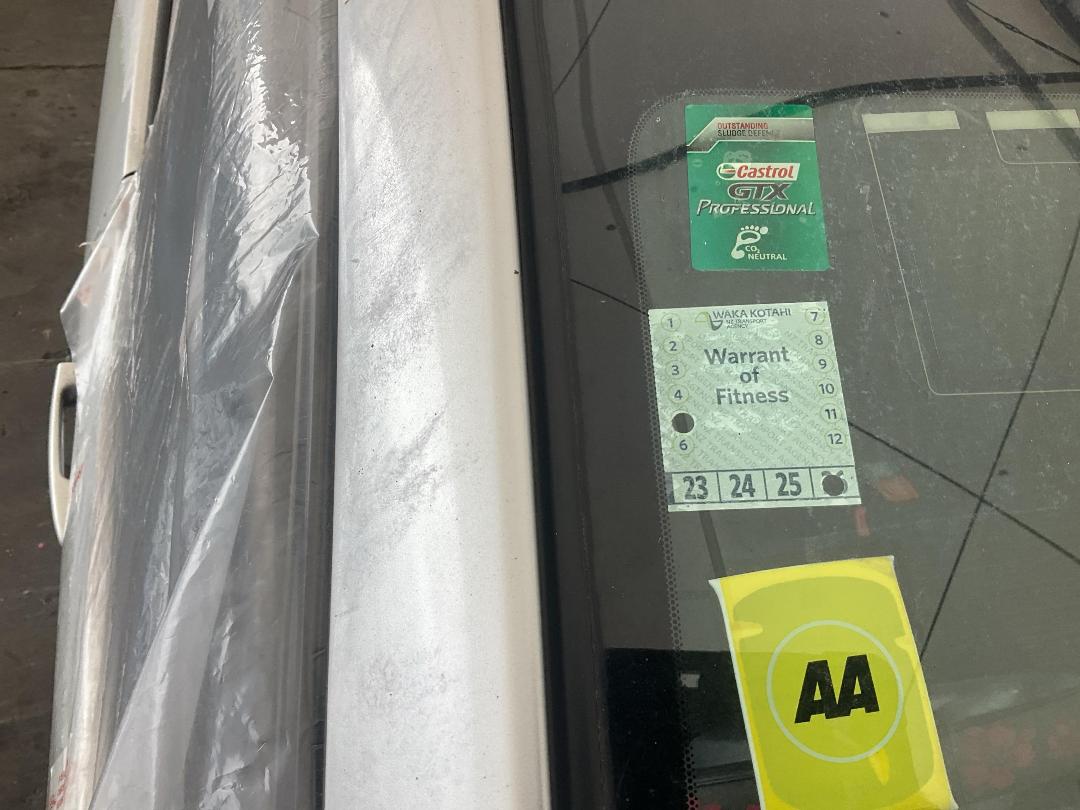 Photo '16' of Mazda Demio