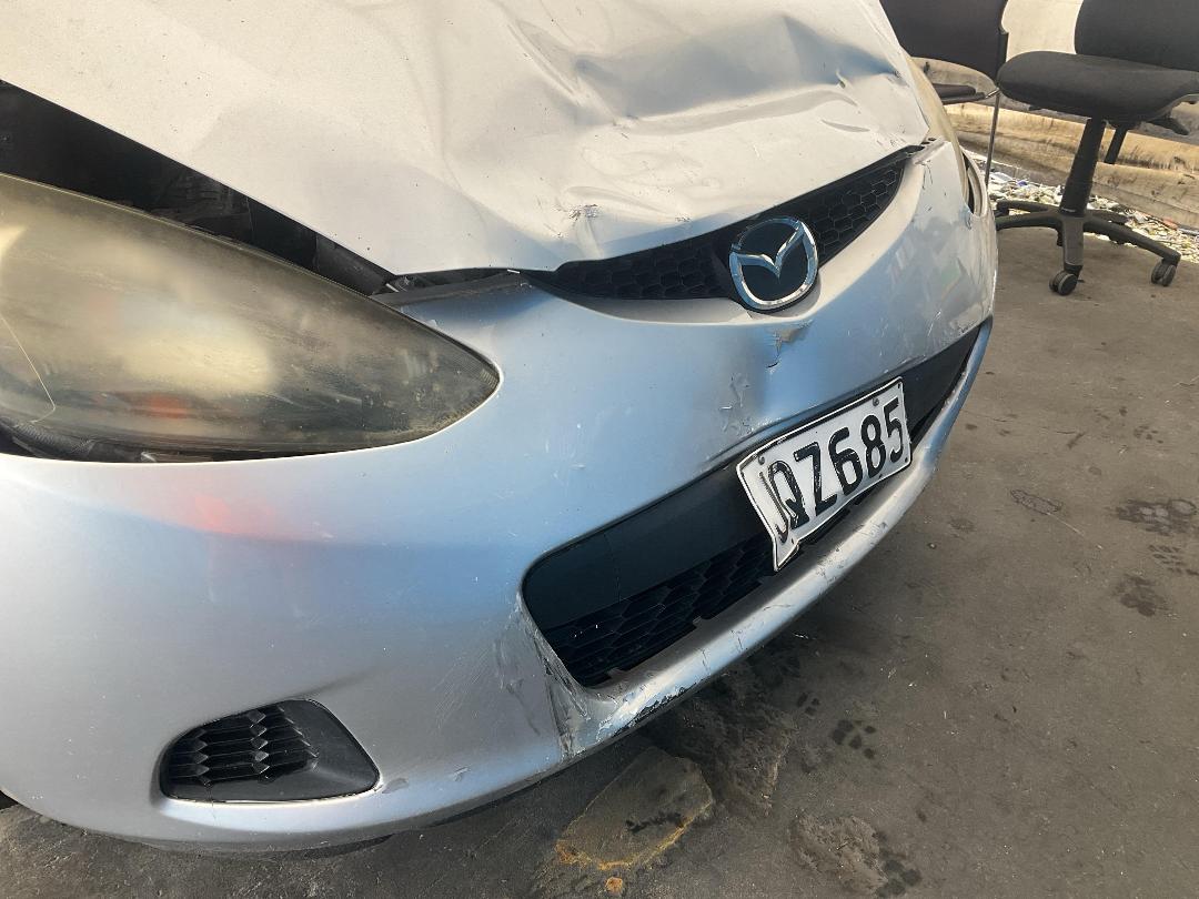 Photo '21' of Mazda Demio