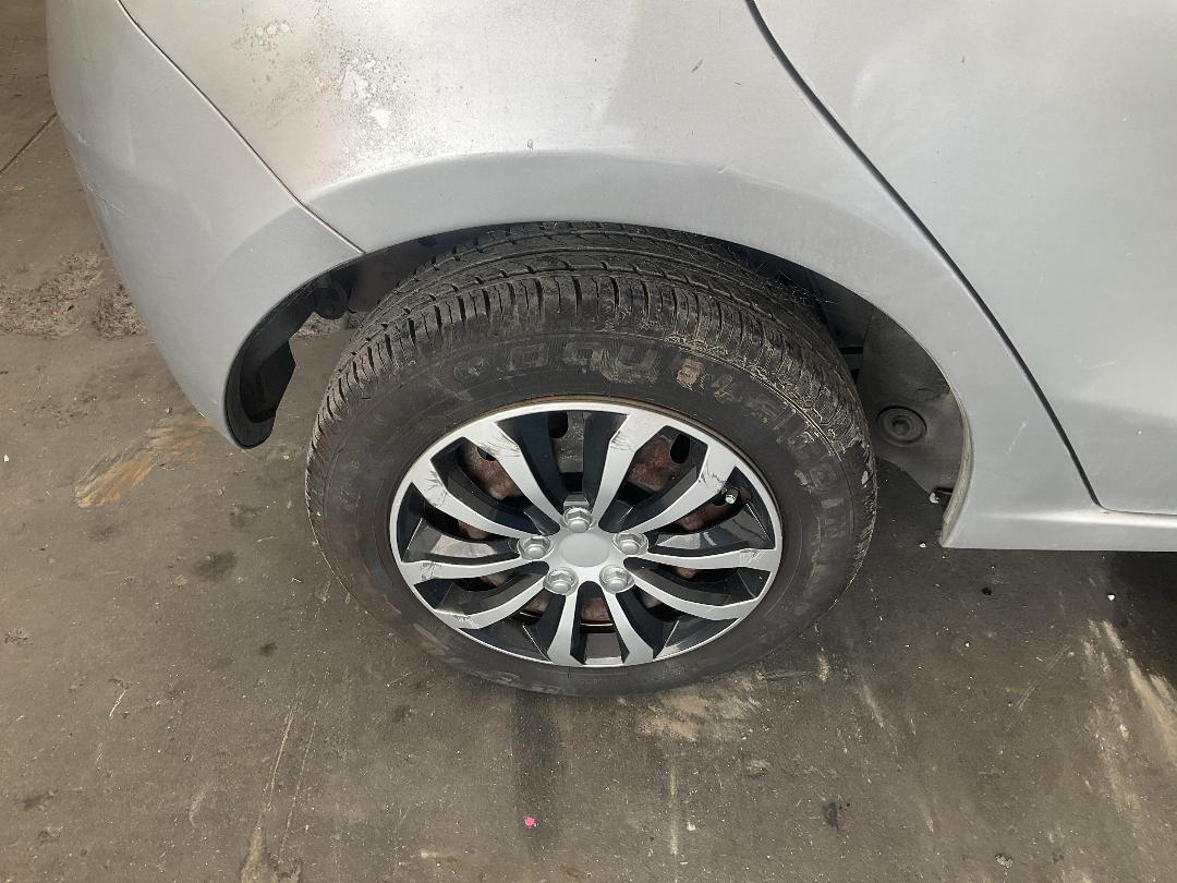 Photo '30' of Mazda Demio