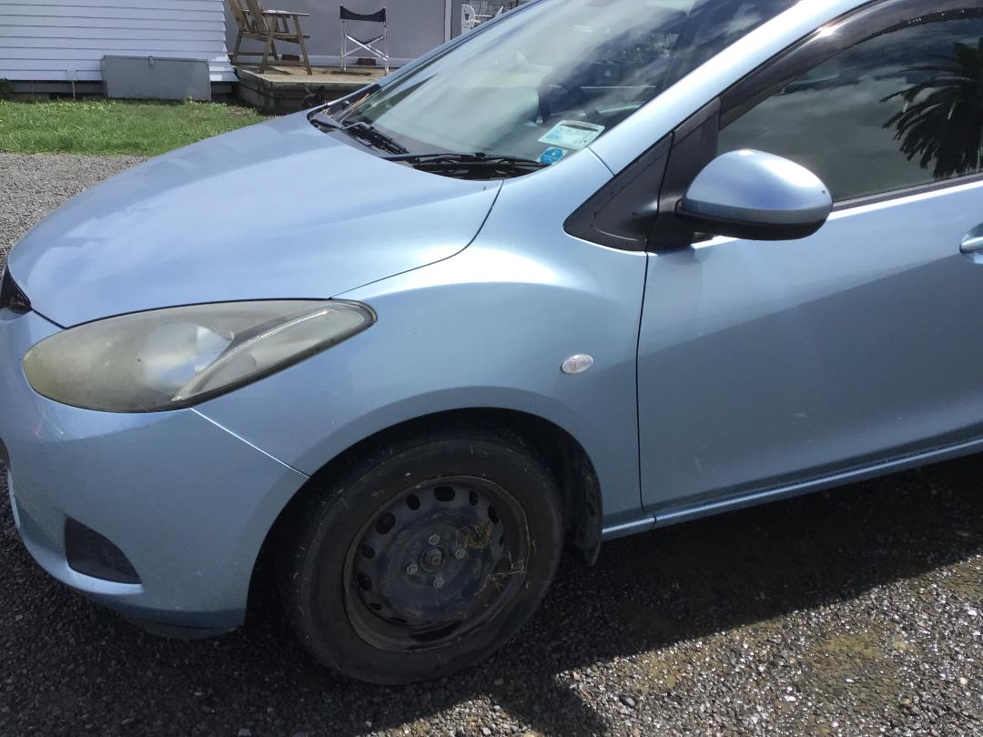 Photo '6' of Mazda Demio Photo '6' of Mazda Demio