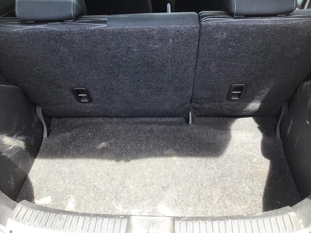 Photo '15' of Mazda Demio Photo '15' of Mazda Demio