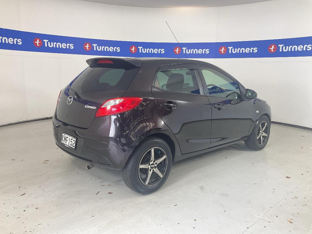 Photo '7' of Mazda Demio