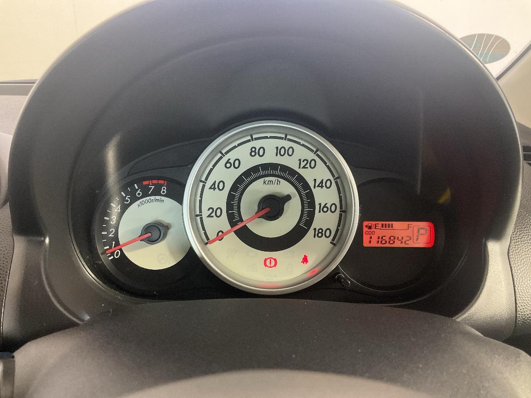 Photo '21' of Mazda Demio