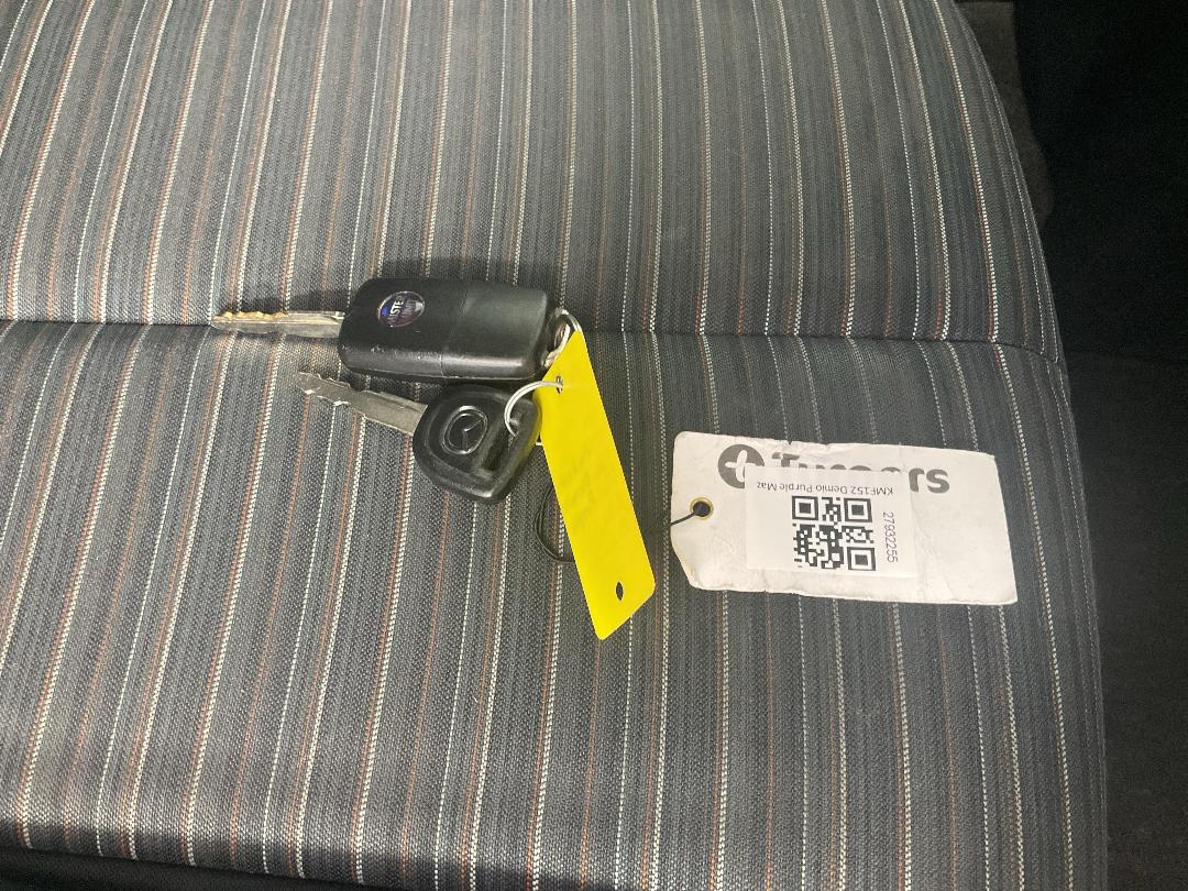 Photo '22' of Mazda Demio