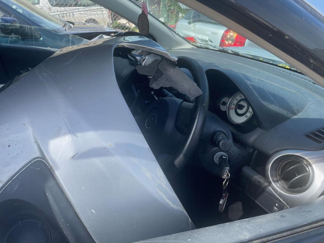 Photo '7' of Mazda Demio Photo '7' of Mazda Demio