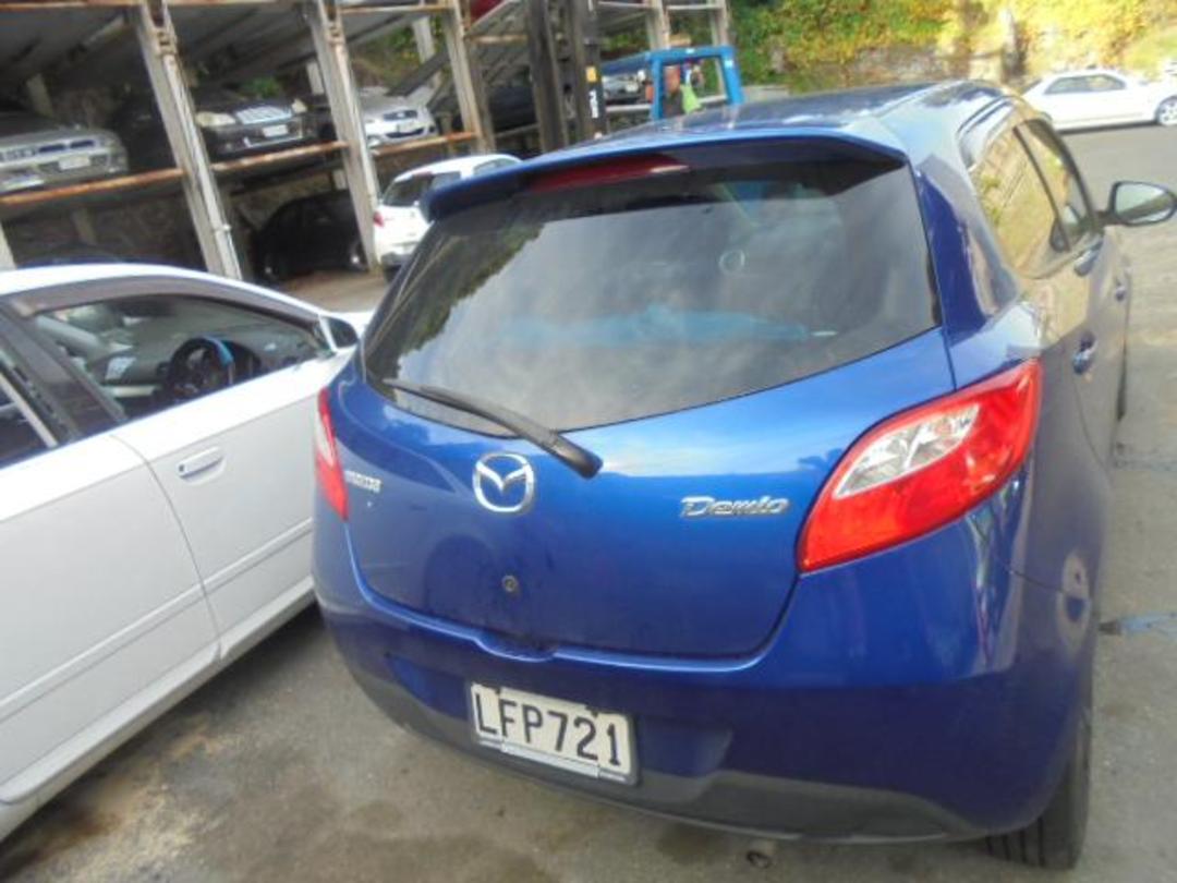 Photo '3' of Mazda Demio