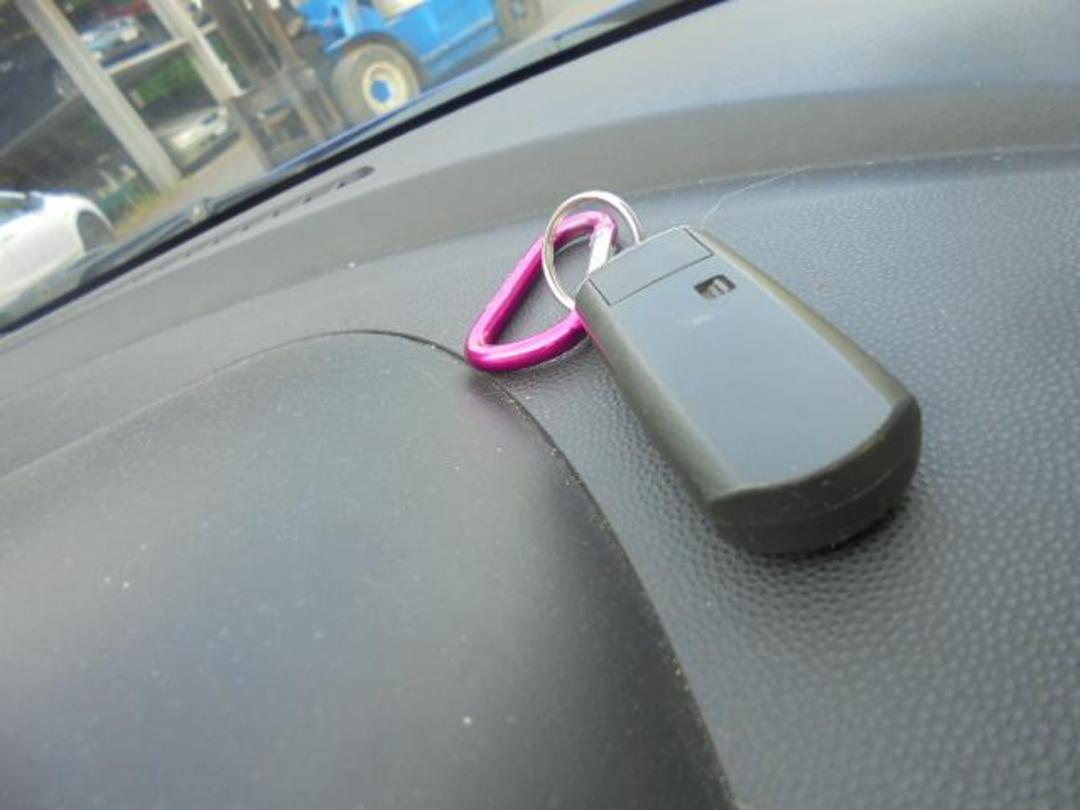 Photo '8' of Mazda Demio