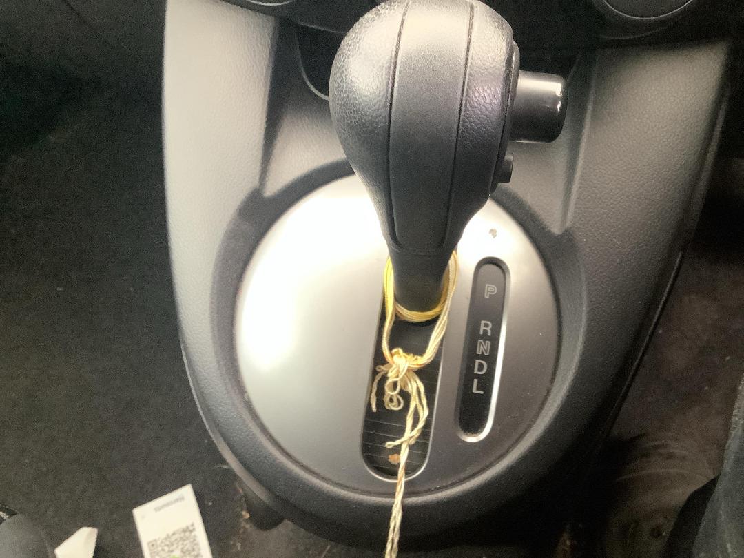 Photo '17' of Mazda Demio