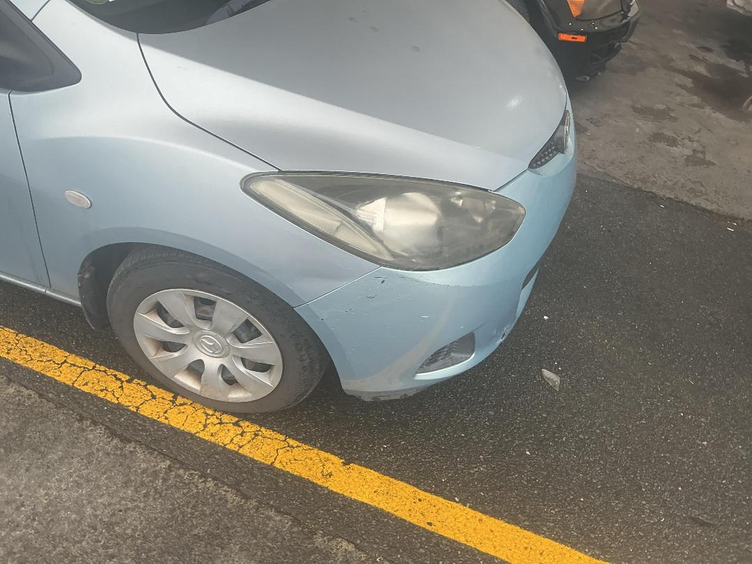 Photo '4' of Mazda Demio Photo '4' of Mazda Demio