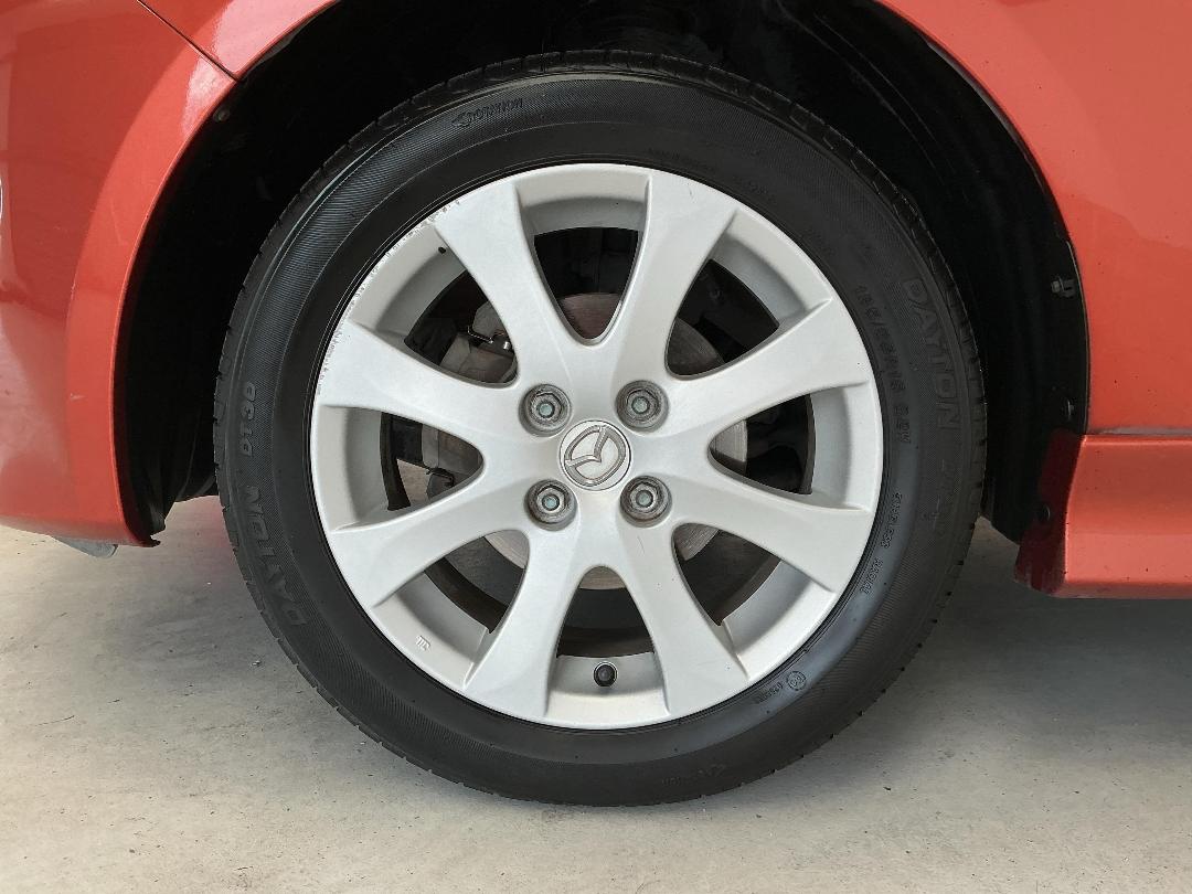 Photo '10' of Mazda Demio Photo '10' of Mazda Demio