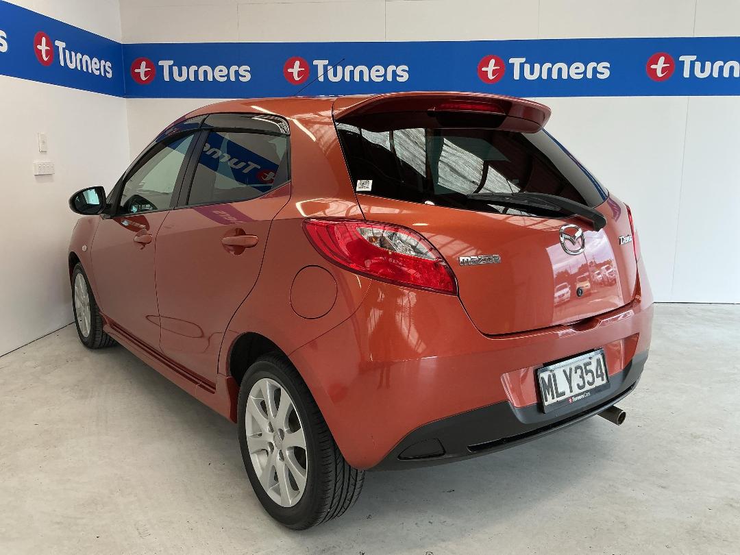 Photo '5' of Mazda Demio Photo '5' of Mazda Demio