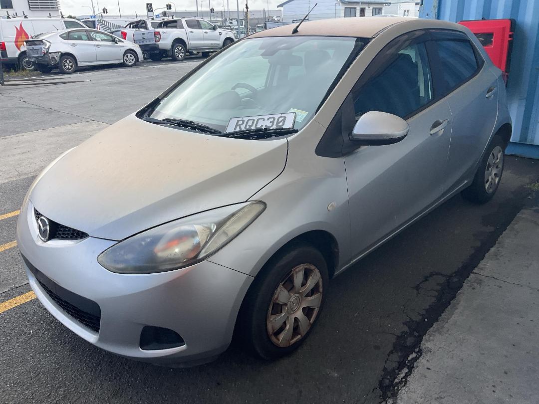 Photo '3' of Mazda Demio