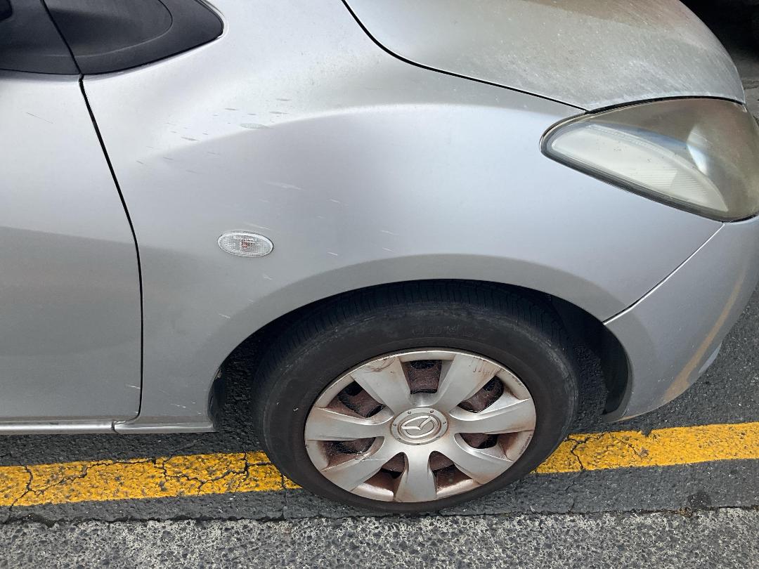 Photo '19' of Mazda Demio