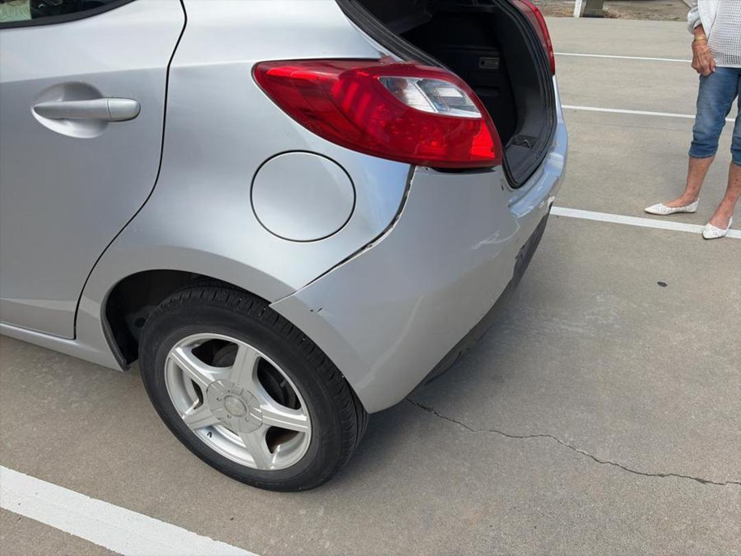 Photo '2' of Mazda Demio Photo '2' of Mazda Demio