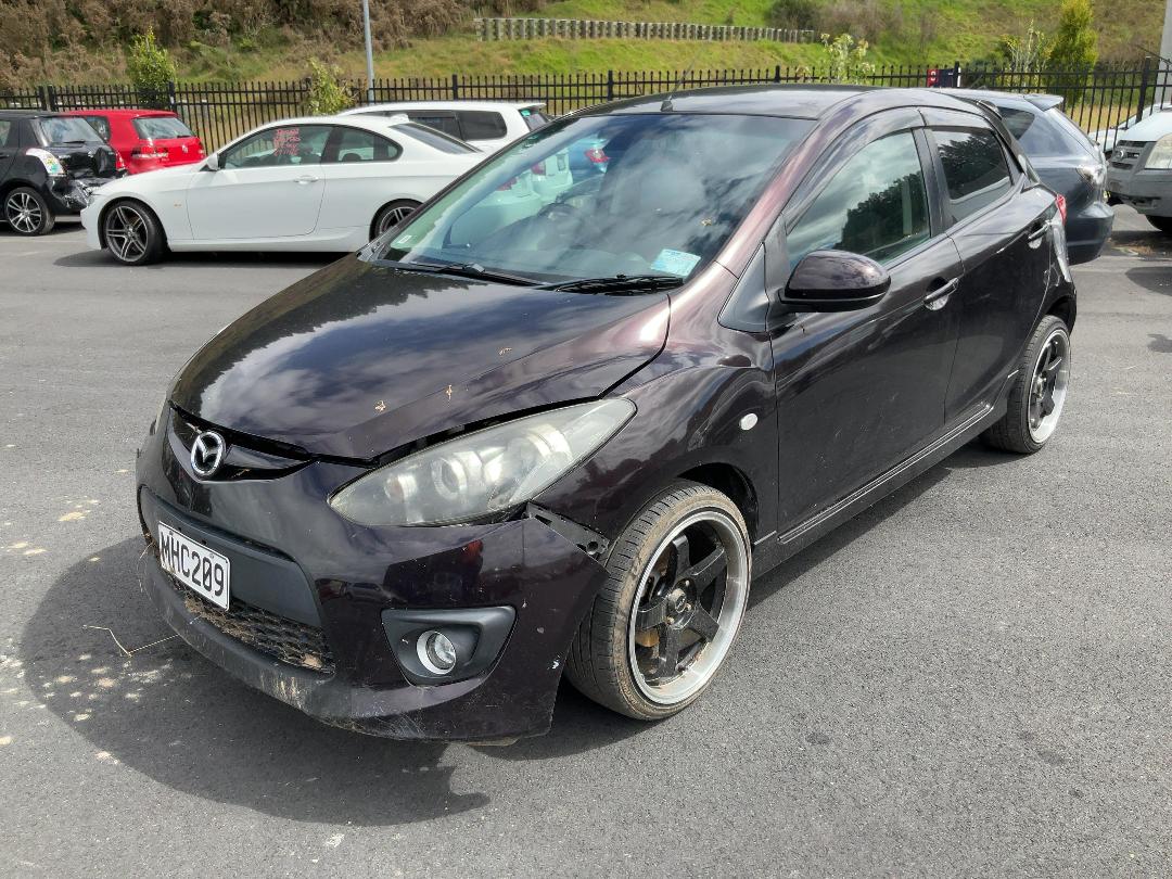 Photo '3' of Mazda Demio