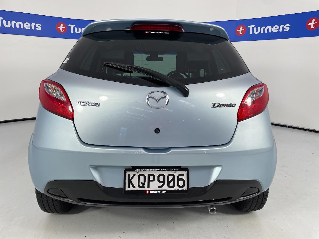 Photo '6' of Mazda Demio Photo '6' of Mazda Demio