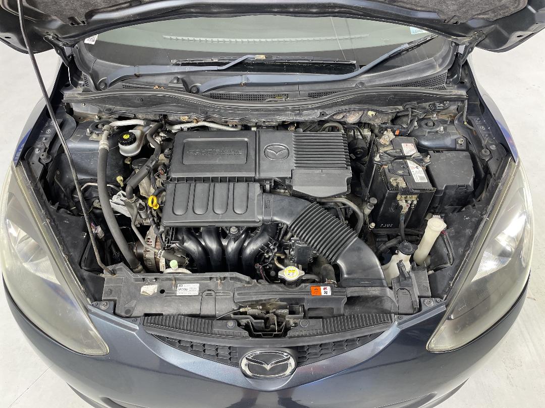 Photo '13' of Mazda Demio Photo '13' of Mazda Demio