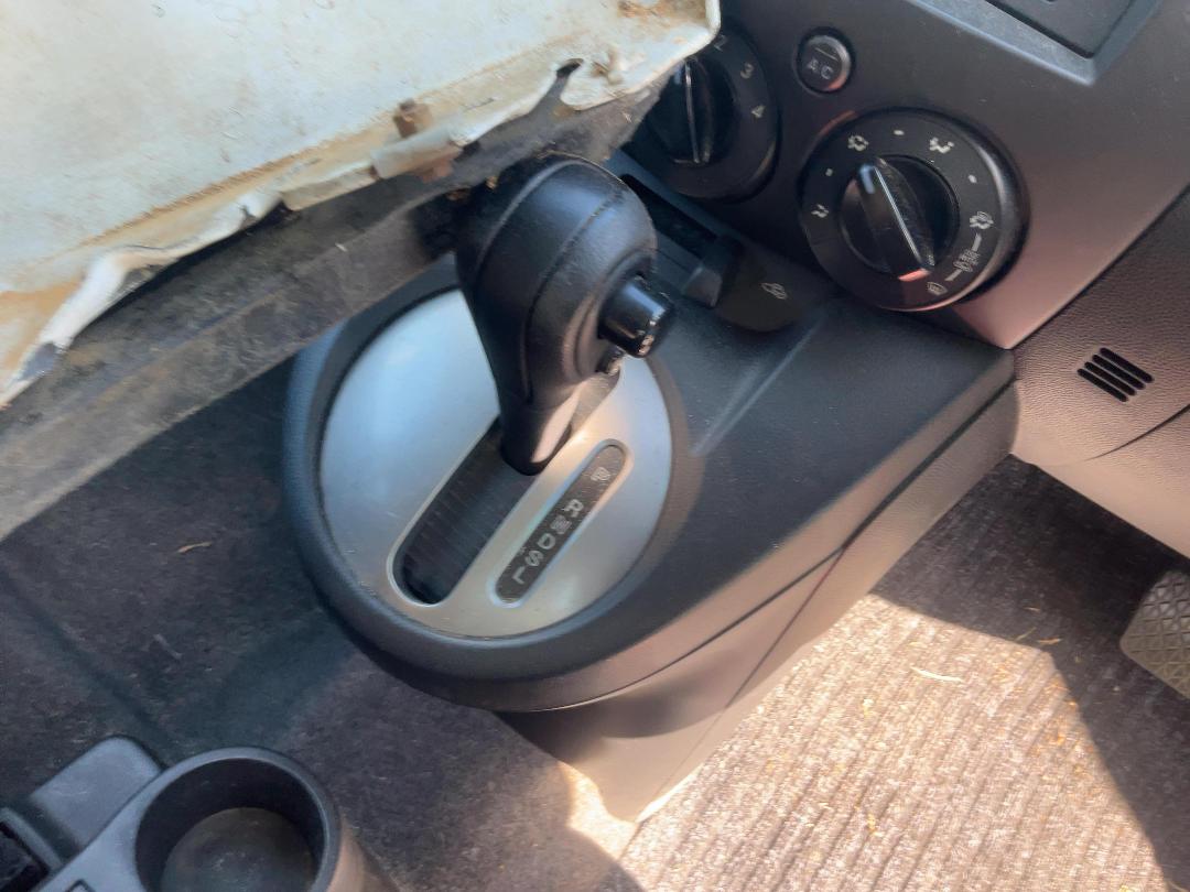 Photo '9' of Mazda Demio