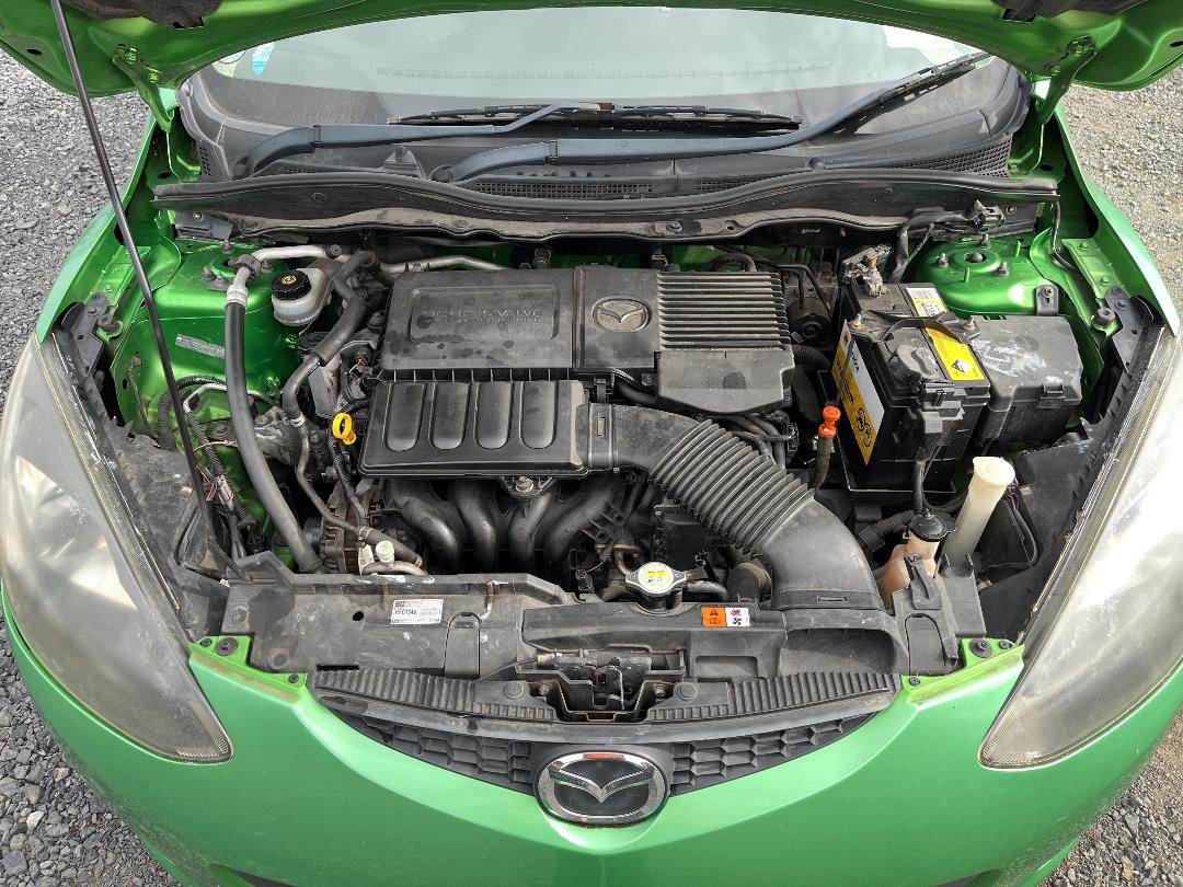 Photo '11' of Mazda Demio