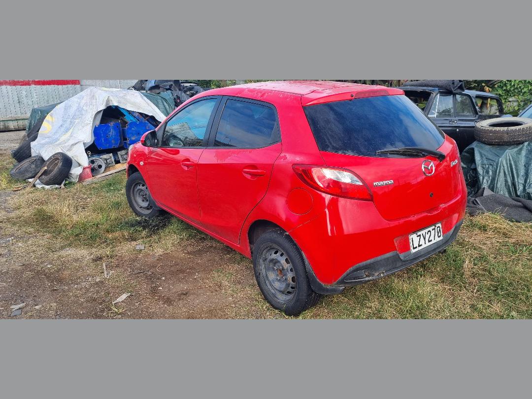 Photo '2' of Mazda Demio