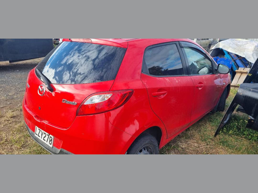 Photo '3' of Mazda Demio