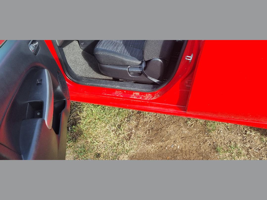 Photo '4' of Mazda Demio