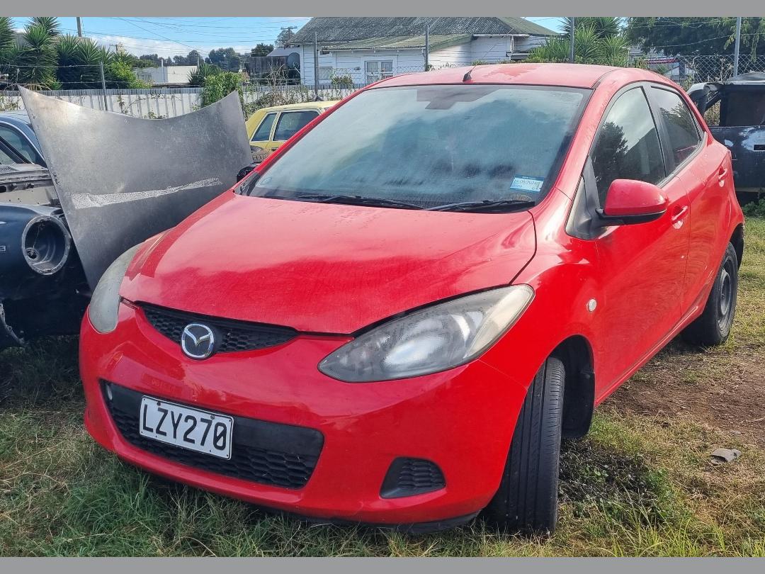 Photo '5' of Mazda Demio