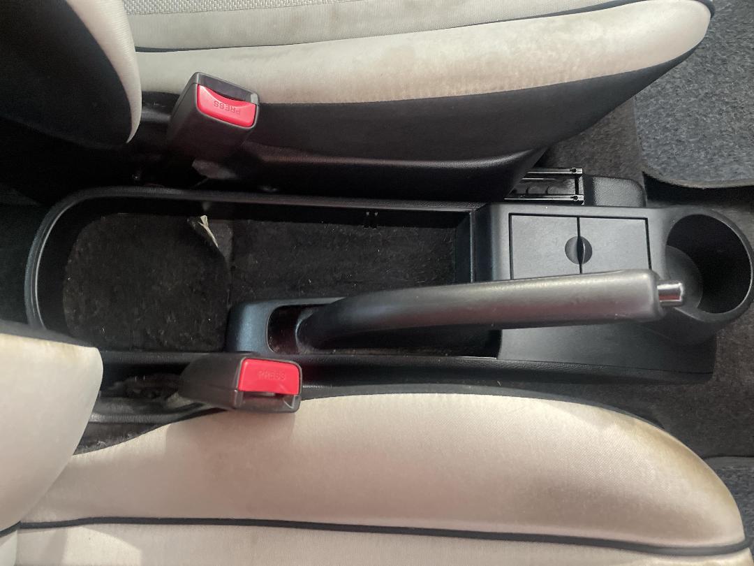 Photo '28' of Mazda Demio