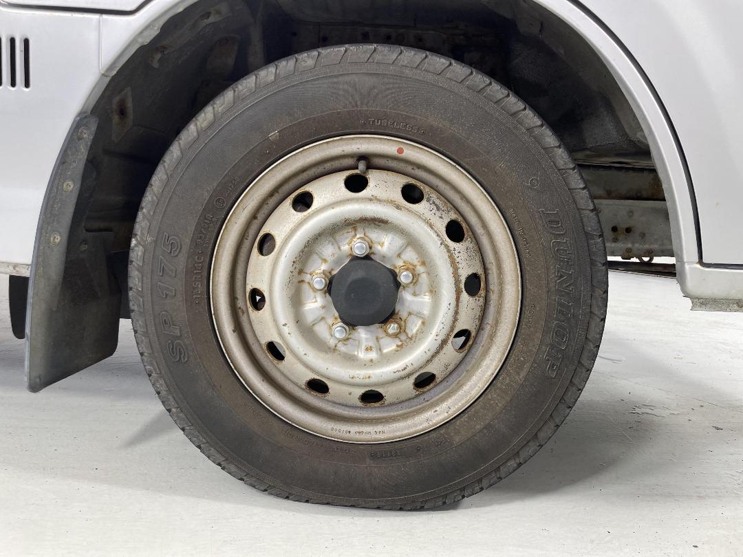 Photo '7' of Mazda E1800 SWB EGI Photo '7' of Mazda E1800 SWB EGI