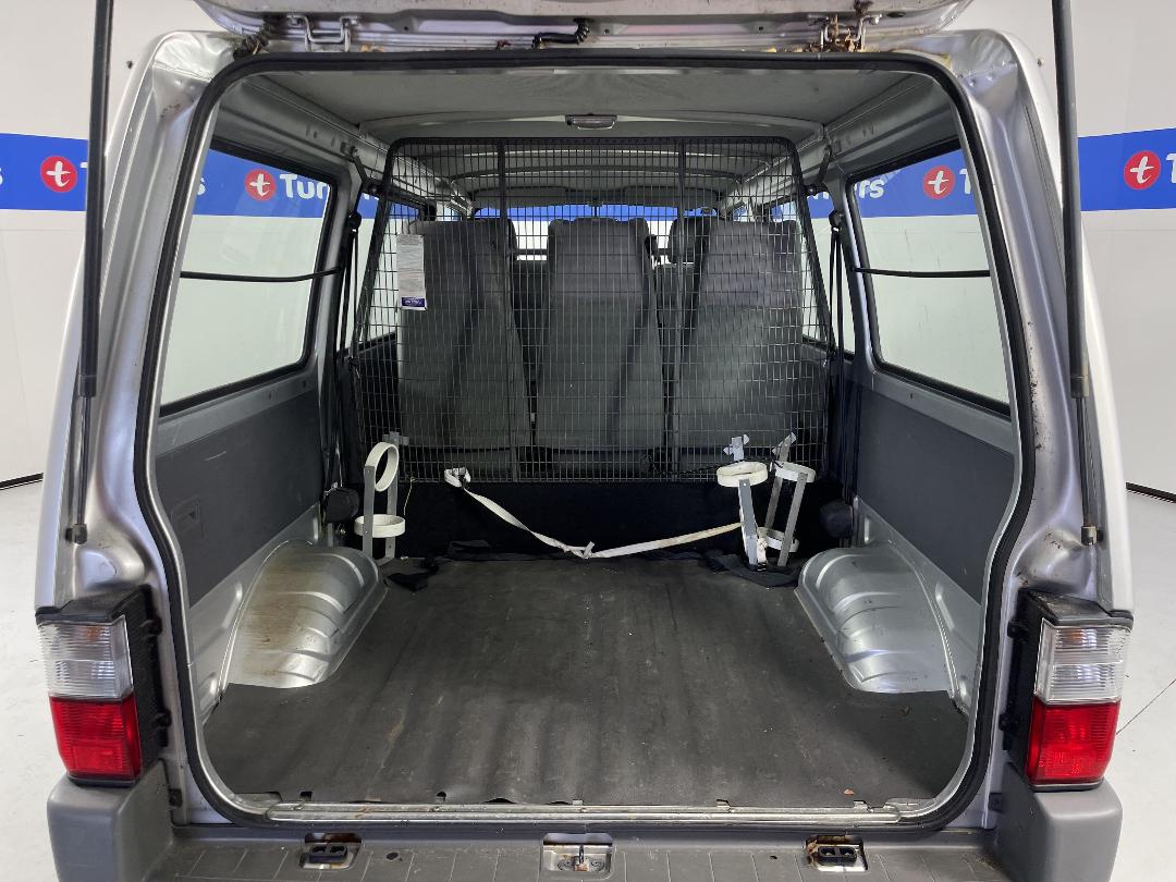 Photo '12' of Mazda E1800 SWB EGI Photo '12' of Mazda E1800 SWB EGI