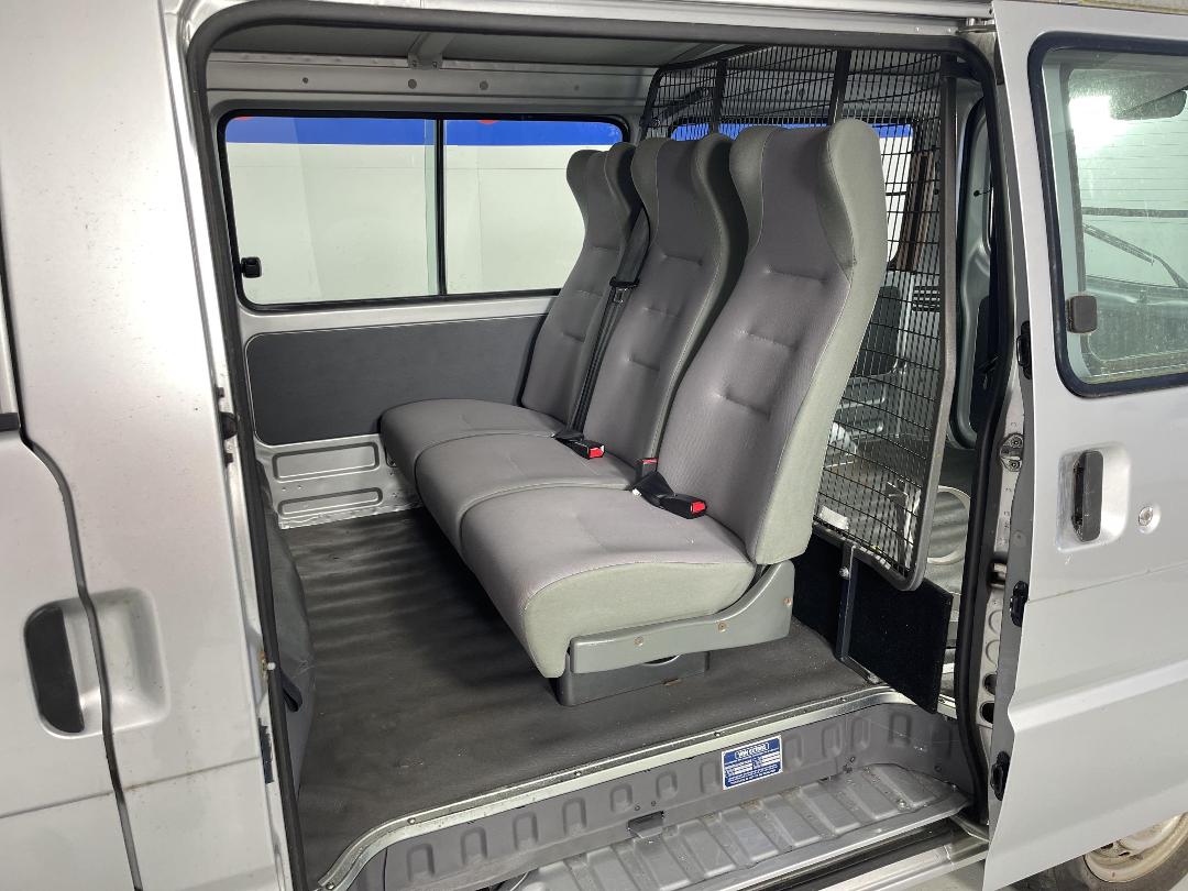 Photo '17' of Mazda E1800 SWB EGI Photo '17' of Mazda E1800 SWB EGI