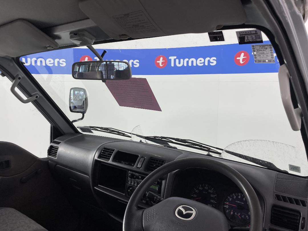 Photo '15' of Mazda E1800 SWB EGI Photo '15' of Mazda E1800 SWB EGI