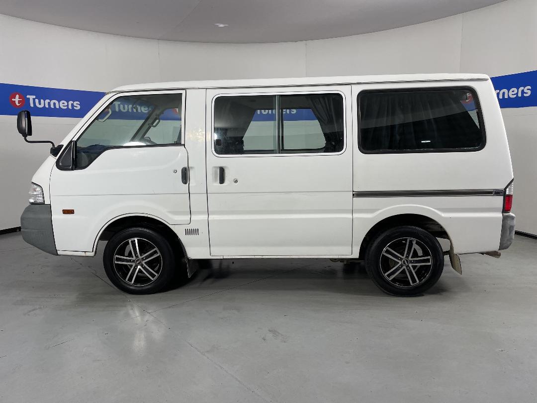 Photo '22' of Mazda E1800