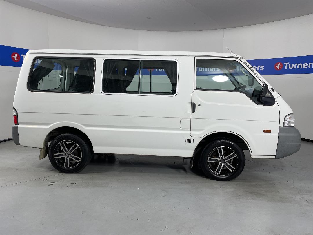 Photo '21' of Mazda E1800