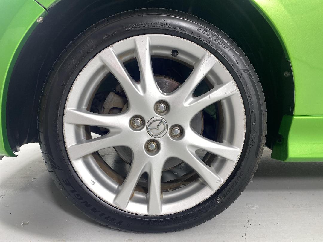 Photo '10' of Mazda Mazda2 Photo '10' of Mazda Mazda2