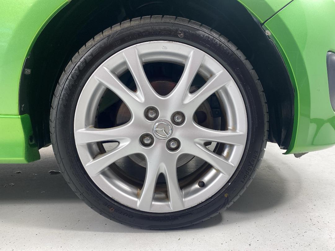 Photo '9' of Mazda Mazda2 Photo '9' of Mazda Mazda2