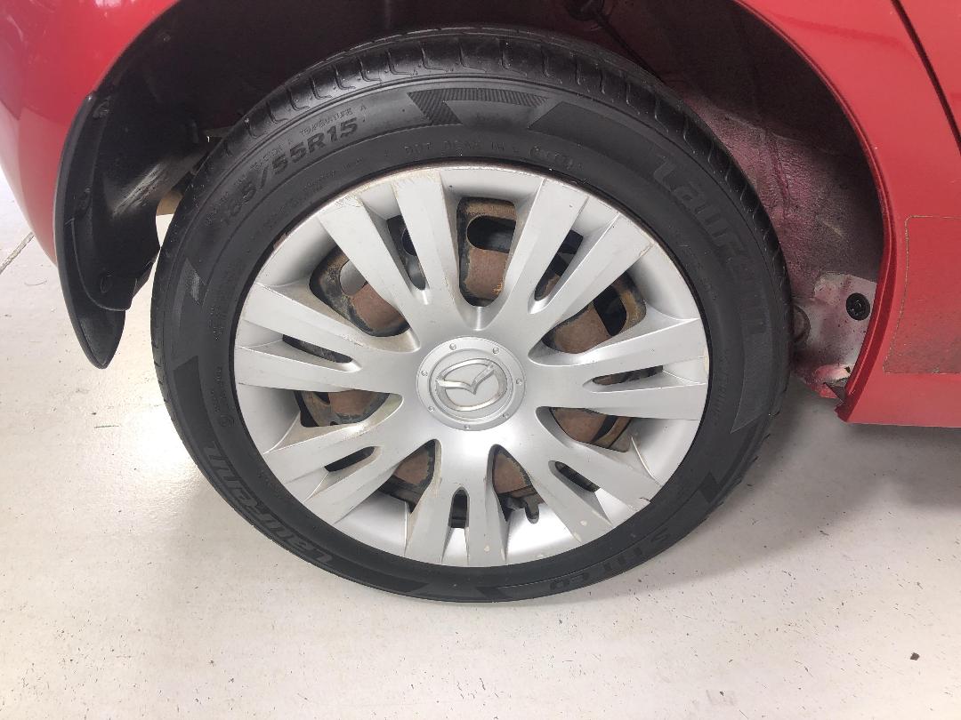 Photo '12' of Mazda Mazda2 Photo '12' of Mazda Mazda2