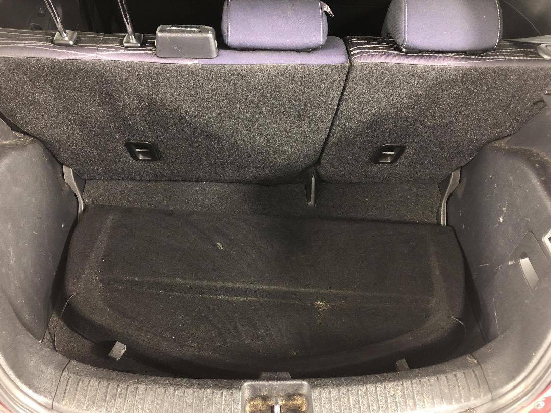 Photo '14' of Mazda Mazda2 Photo '14' of Mazda Mazda2