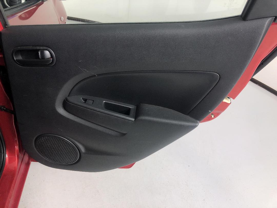 Photo '19' of Mazda Mazda2 Photo '19' of Mazda Mazda2